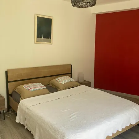 Chez Nilou Apartment